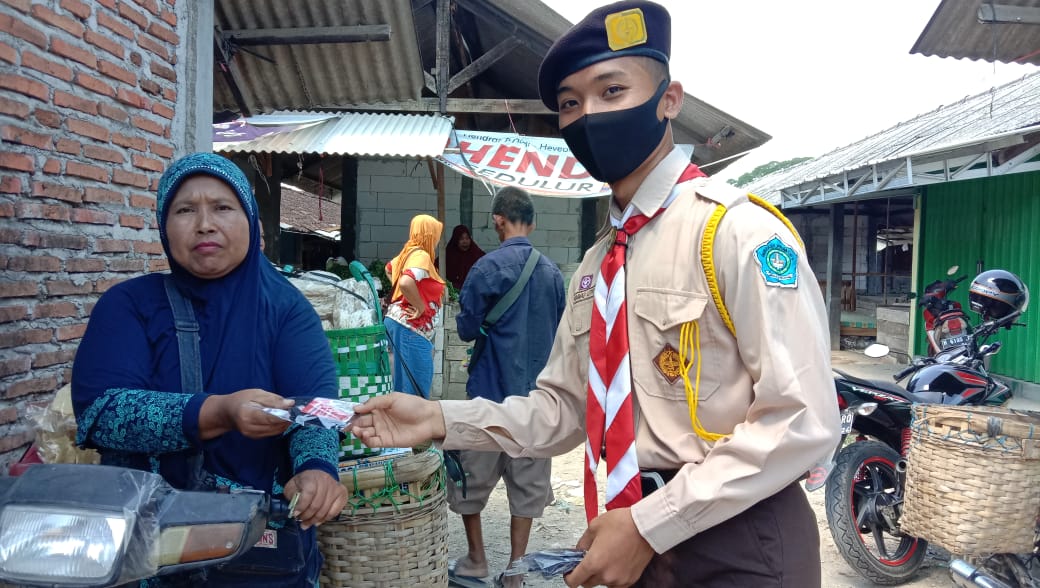 Aksi serentak berbagi masker yang dilaksanakan Kwartir Daerah Gerakan Pramuka Jawa Tengah pada tanggal 1 Oktober 2020 itu dilaksanakan di 35 Kwartir Cabang Gerakan Pramuka se-Jawa Tengah.