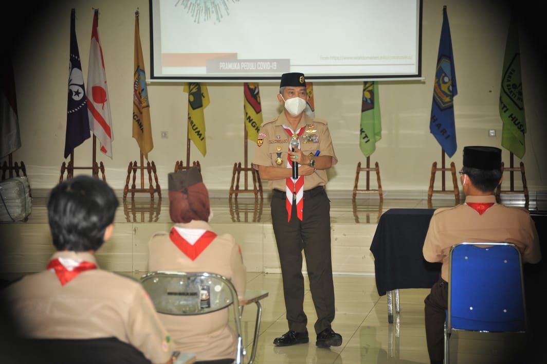 Satgas Pramuka Peduli Covid-19 Kwarnas Serahkan Bantuan kepada Kwarda DKI Jakarta