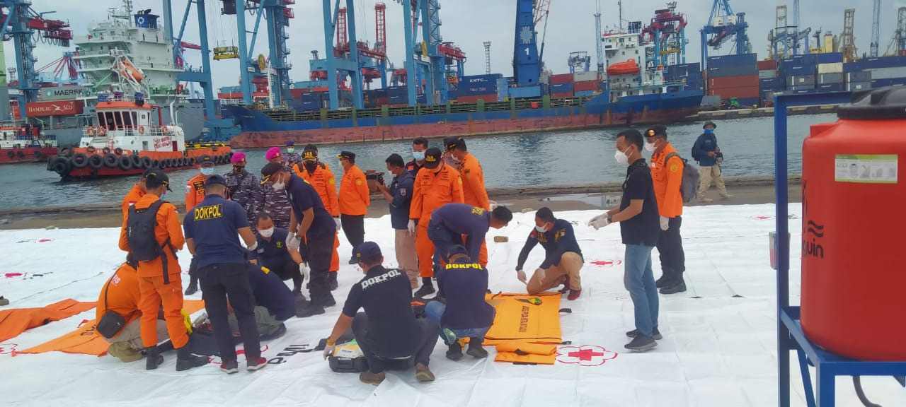 Tim Penyelam Pramuka Bantu Basarnas Evakuasi Korban Sriwijaya Air SJ-182