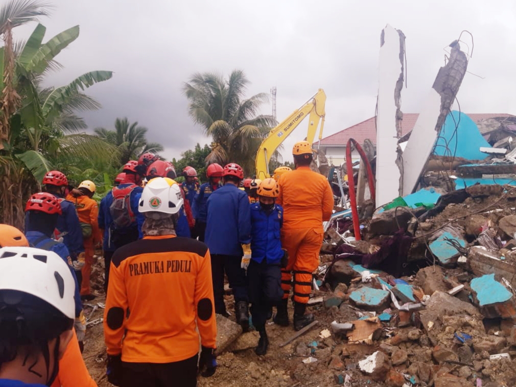 Respon Cepat Pramuka Peduli Bantu Operasi SAR Gempa Sulbar