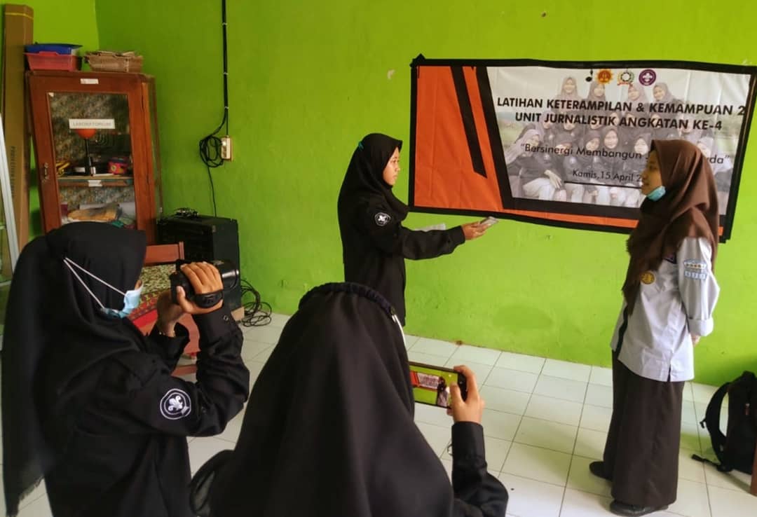 Ciptakan Jurnalis Muda, DKR Sumpiuh Gelar Lakatpuan Jurnalistik