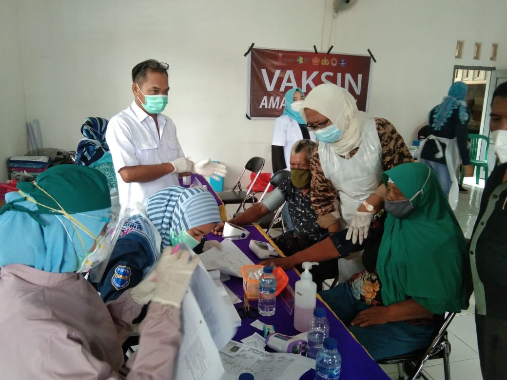 Kwarran Bersama Polsek Sungai Lilin Gelar Vaksinasi Bagi Masyarakat