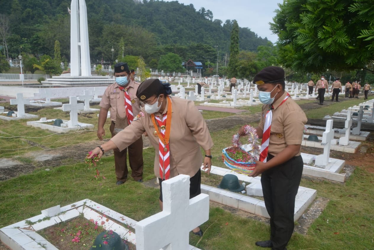 Ketua Kwarda Papua Pimpin Upacara Ziarah di Makam Pahlawan
