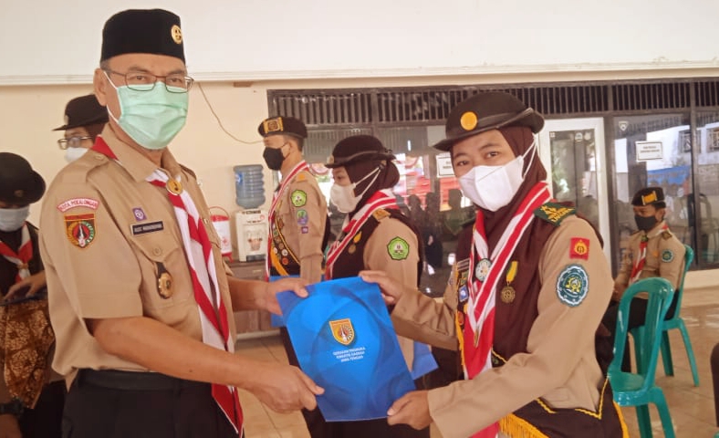 Empat Pramuka IAIN Pekalongan Dianugerahi Lencana Teladan