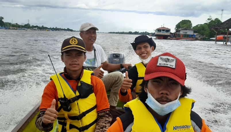 Pramuka Peduli Kalbar Turun dan Salurkan Bantuan Untuk Warga Terdampak Banjir di Sintang