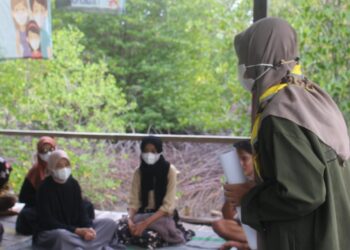 Pramuka Pulau Bawean Diedukasi Peran Hutan Mangrove oleh Pramuka Universitas Indonesia