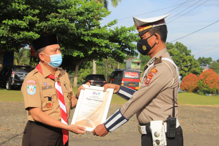 Serahkan Penghargaan, Ka Kwarda Bengkulu Sebut Pramuka Perlu Didukung Semua Pihak