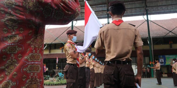 Menutup Tahun 2021, Kwarcab Banjarnegara Lantik Pramuka Penegak Garuda