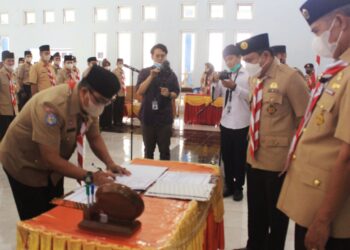 Usai Dilantik Sebagai KaMabicab, Kak Syamsul Effendi Lantik Pengurus Kwarcab Rejang Lebong 2022-2026