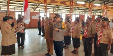 Ka Kwarda Papua Lantik Ka Mabicab Pegunungan Bintang Saat Upacara Penutupan KMD