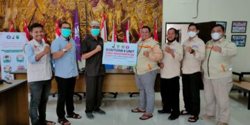 Kwarda Riau Terima Donasi untuk Korban Gempa Pasaman Barat dari Kwarcab Rokan Hulu