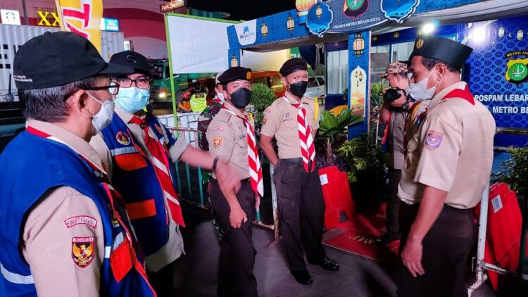 Puluhan Ribu Anggota Pramuka Bantu Aktivitas Mudik Lebaran di Berbagai Daerah