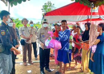 Pramuka Kapuas Salurkan Bantuan untuk Warga Terdampak Puting Beliung di Handel Cempaka Anjir Serapat