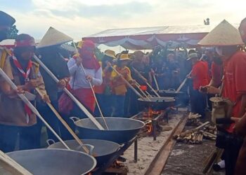 Pramuka Palangka Raya Ikut Ambil Bagian dalam Pencatatan Rekor Muri Festival Mangenta
