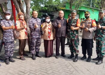 Peringati Hari Mangrove Sedunia, Kwarcab Gresik dan TNI AL Tanam 4.000 Pohon Mangrove