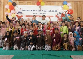 Peringati Hari Anak Nasional 2022, Tim PPK Ormawa Pramuka UAD Gelar Festival di Desa Kepek