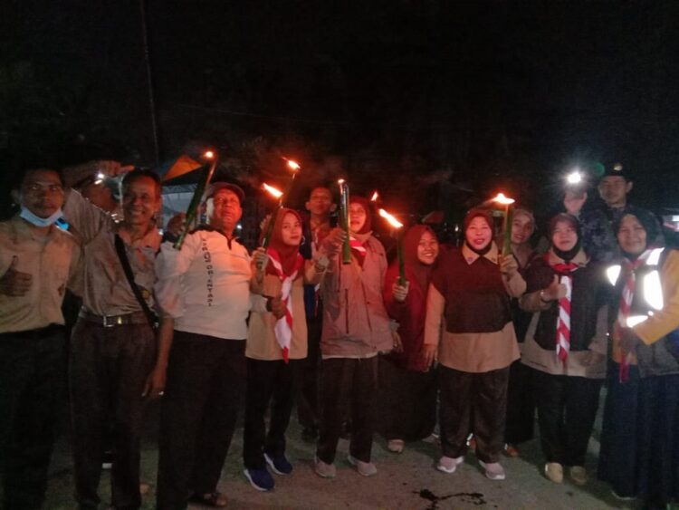 Sambut Tahun Baru Islam Kwarran Cigombong Kabupaten Bogor Adakan Pawai Obor