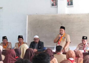 etua Kwarcab Pramuka Palas, Zainuddin Hasibuan SPd MM menutup kegiatan KMD di Kampus STAI-BR Sibuhuan.