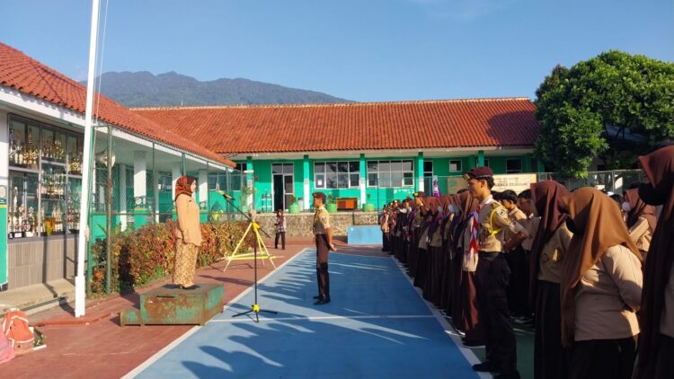 Sambut Peserta Didik Baru, Gugusdepan SMA Negeri 1 Cijeruk Gelar Kegiatan Blok Kepramukaan