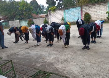 Kwarran Caringin Kabupaten Bogor Siapkan Petugas Pengibar Jelang Upacara Hari Pramuka Ke-61