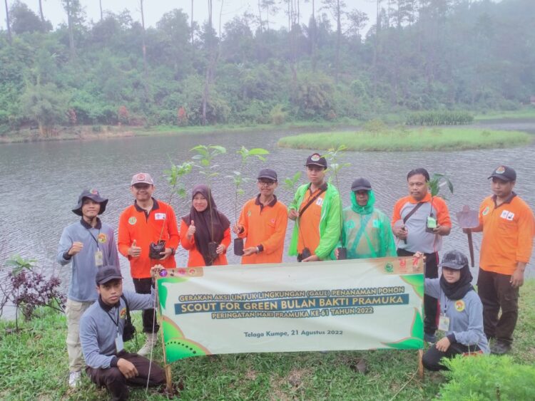 Bulan Bakti Pramuka, Pramuka Peduli Banyumas Tanam Ratusan Pohon