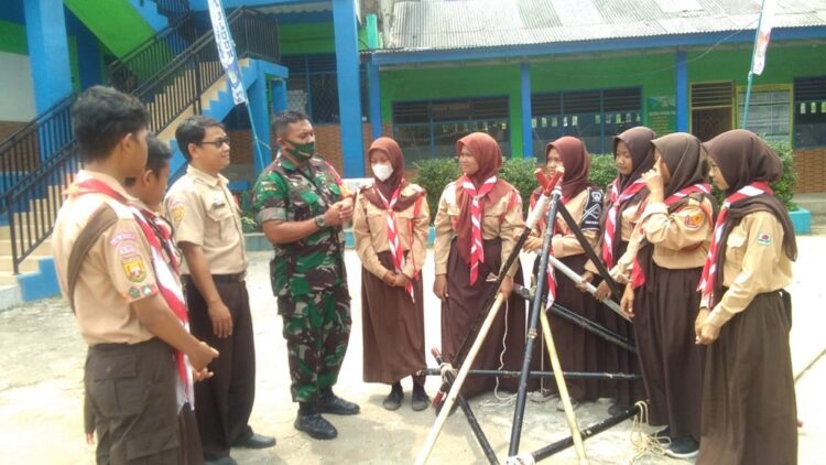 Babinsa Lakukan Penyuluhan Program Kampung Pancasila di Gudep Pangkalan Mts Fathul ‘Ulum