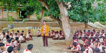 Pramuka Mengajar : Racana Arjuna-Srikandi UYR Bagikan Ilmu Kepramukaan di SMP Negeri 1 Bulu