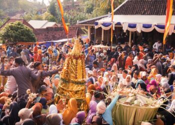 Pramuka UAD Ikuti Kirab Budaya di Desa Kepek, Ungkapan Rasa Syukur