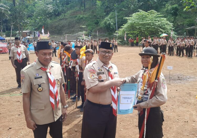 Gudep Pangkalan MTs Ma’arif NU 1 Kebasen Berprestasi Tinggi LT II  Putra dan Putri