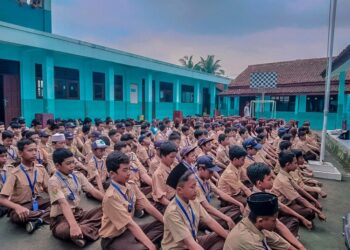 257 Siswa SMP PGRI Cikupa Kecamatan Tenjolaya Ikuti Aktualisasi Kepramukaan