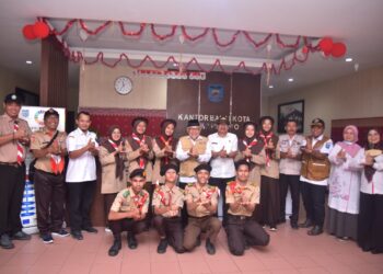 Wakil Walikota Sawahlunto Lepas Pramuka Sawahlunto Ikuti Peransaka Nasional ke Bangka Belitung