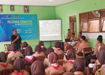 Ambalan SMA Ma’arif NU 1 Ajibarang Menggelar Pelatihan Jurnalistik