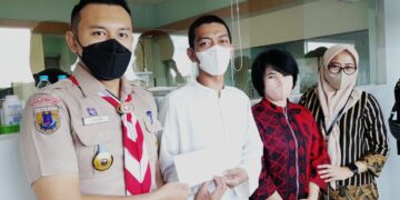 Kwarran Banjarmasin Utara Salurkan Bantuan Pengobatan Bayi Luka Bakar