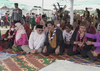 Peserta Peran Saka 2022 Gelar Nganggung Nusantara 1.000 Dulang di Kemuja