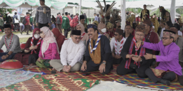 Peserta Peran Saka 2022 Gelar Nganggung Nusantara 1.000 Dulang di Kemuja