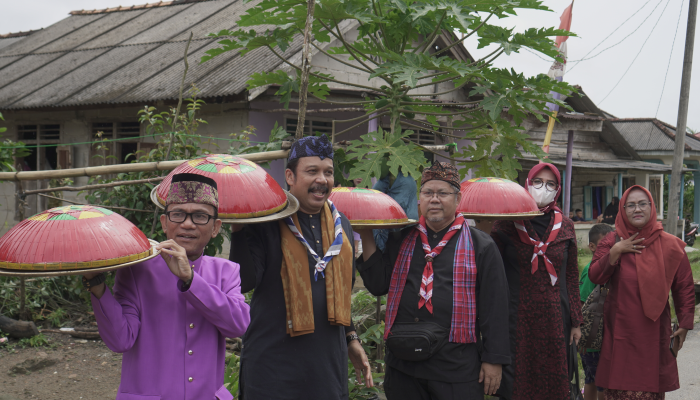 Peserta Peran Saka 2022 Gelar Nganggung Nusantara 1.000 Dulang di Kemuja