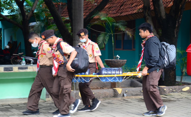 Regu Garuda dan Regu Dahlia Pangkalan SMPN 270 Kelapa Gading Dilepas Ikuti LT.III