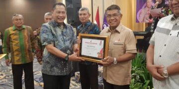 Ketua Kwarda Sumut Terima Penghargaan dari Kwarnas atas Partisipasinya Mendukung Jamnas XI 2022