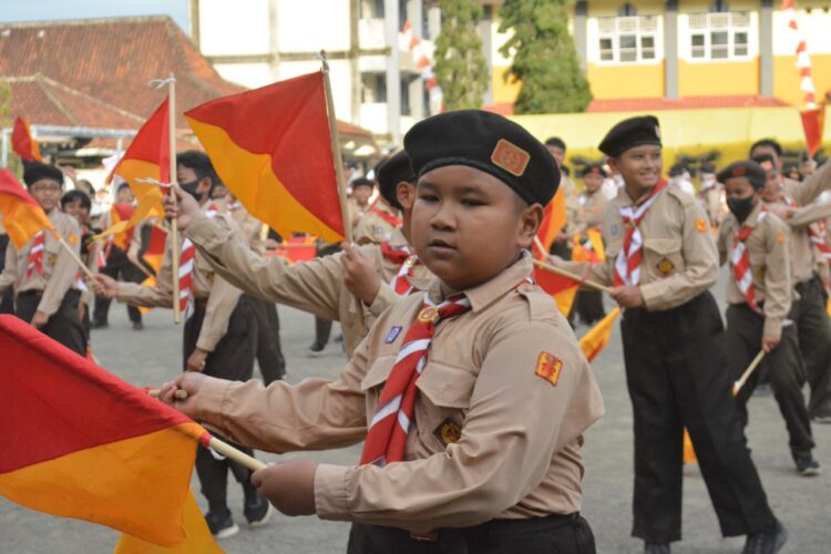 MI Istiqomah Sambas Purbalingga Ajak 253 Penggalang Ikuti Persami