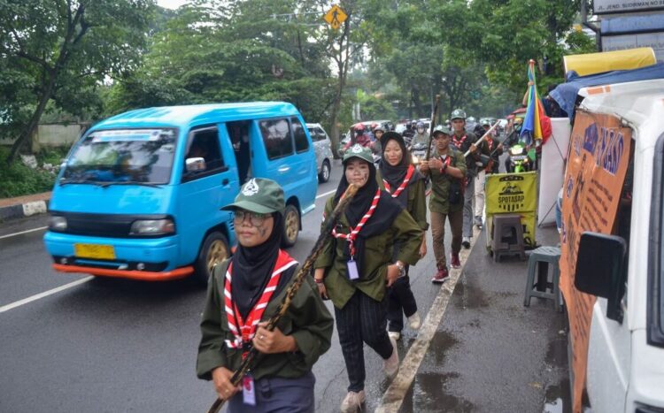 Tingkatkan Kepemimpinan, Peserta LPK Nasional Jelajahi Area Gunung Bohong
