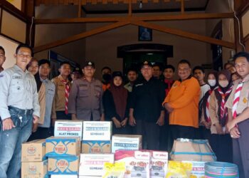 Dua Kwartir Ranting Salurkan Bantuan Korban Banjir Pati