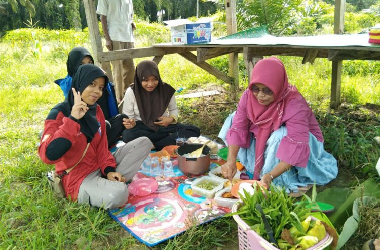 Sehari Bersama Masyarakat, Peserta KBN Panen Lele