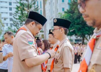 Kak Bobby Nasution Sampaikan Lencana Dharma Bakti kepada Sejumlah Ka Mabiran di Kota Medan