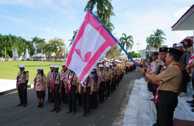 Ketua Kwarda Bengkulu Lepas Peserta Napak Tilas KBN 2022