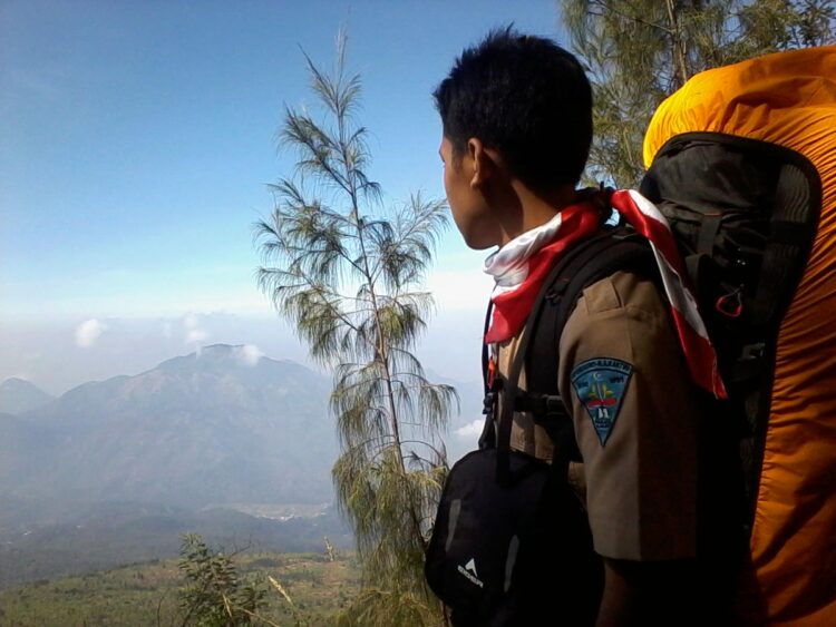 Belajar dan Bermain Melalui Kegiatan Perkemahan