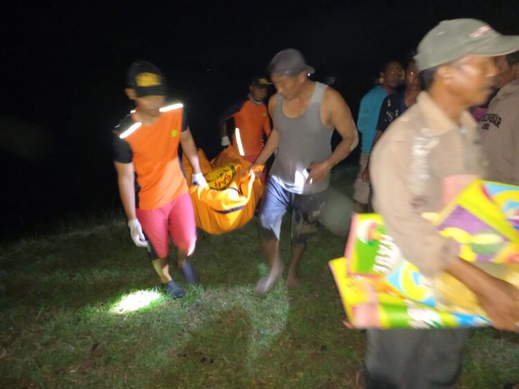 Selalu Siap Sedia, Pramuka Peduli Kwarran Majalengka Bantu Pencarian Warga yang Tenggelam