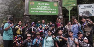 Pramuka IPB University Selenggarakan Pengembaraan Pandega dan Operasi Bersih di Kawah Ratu