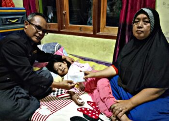 Peduli Terhadap Sesama, Kwarcab Majalengka Beri Santunan kepada Dik Mila