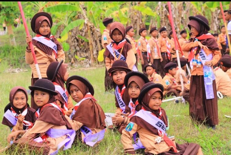 Pramuka MI At Taufiqiyah Kembali Gelar Latihan Pasca Liburan Semester