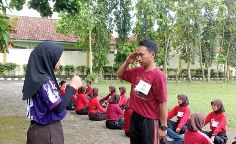 Calon Dewan Ambalan SMA Negeri 1 Ajibarang Ikuti Diklat